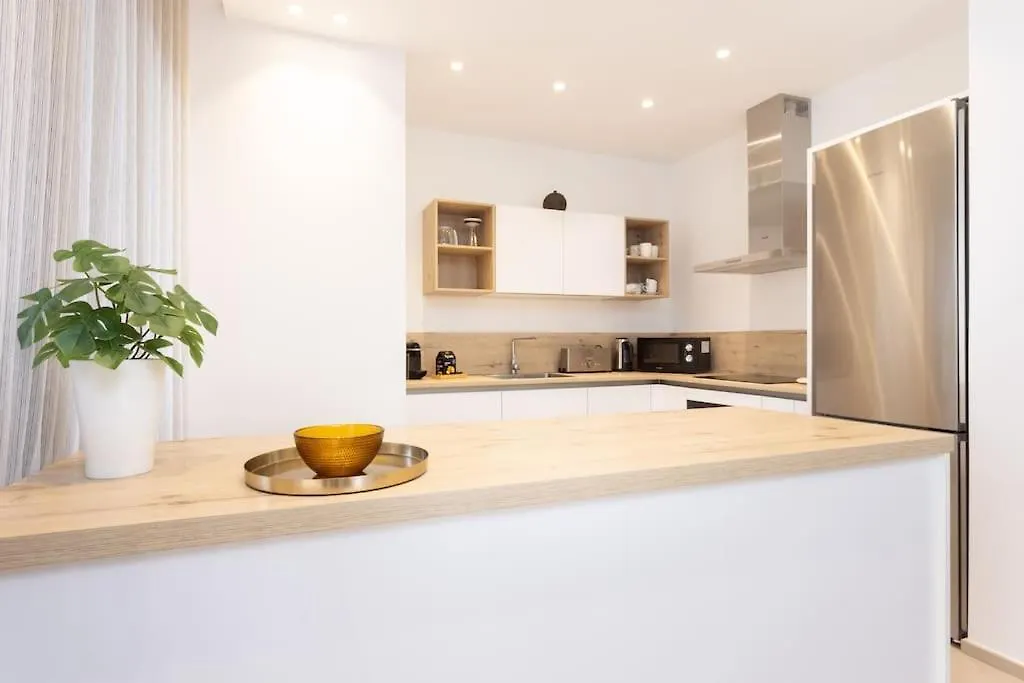 Apartment Garden Serenity Retreat And Workspace With Heated Pools And Gym Palm-mar