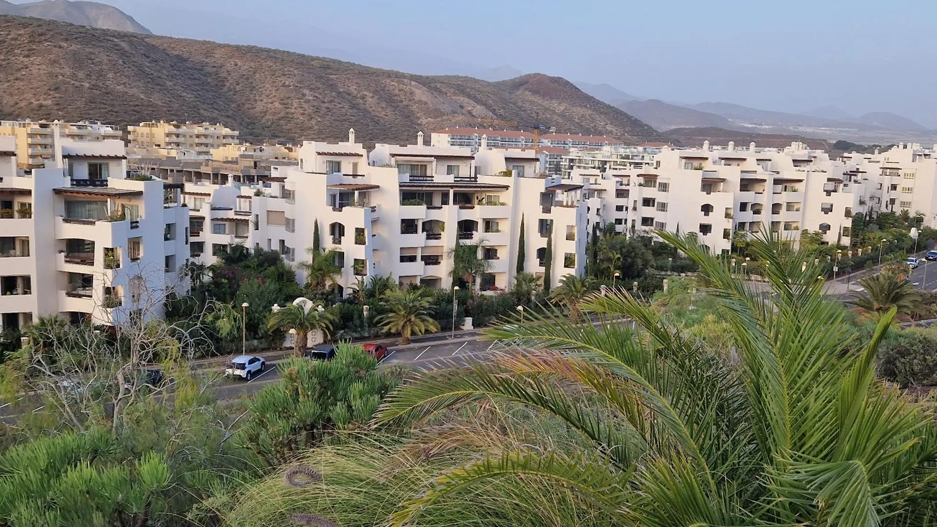 Apartment Garden Serenity Retreat And Workspace With Heated Pools And Gym Palm-mar
