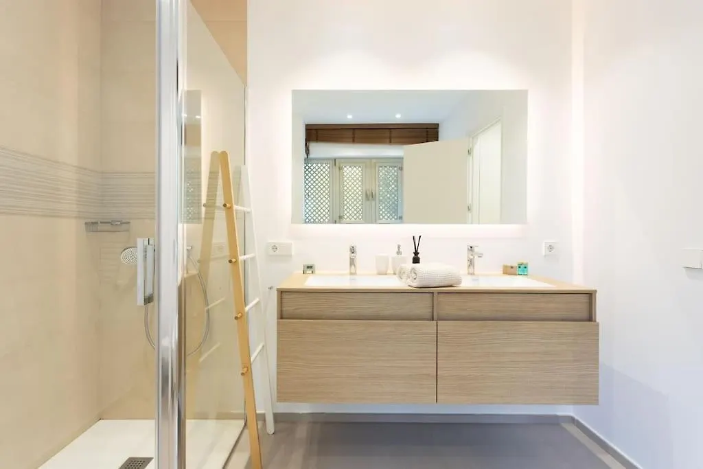 Garden Serenity Retreat And Workspace With Heated Pools And Gym Palm-mar 0*,  Španělsko